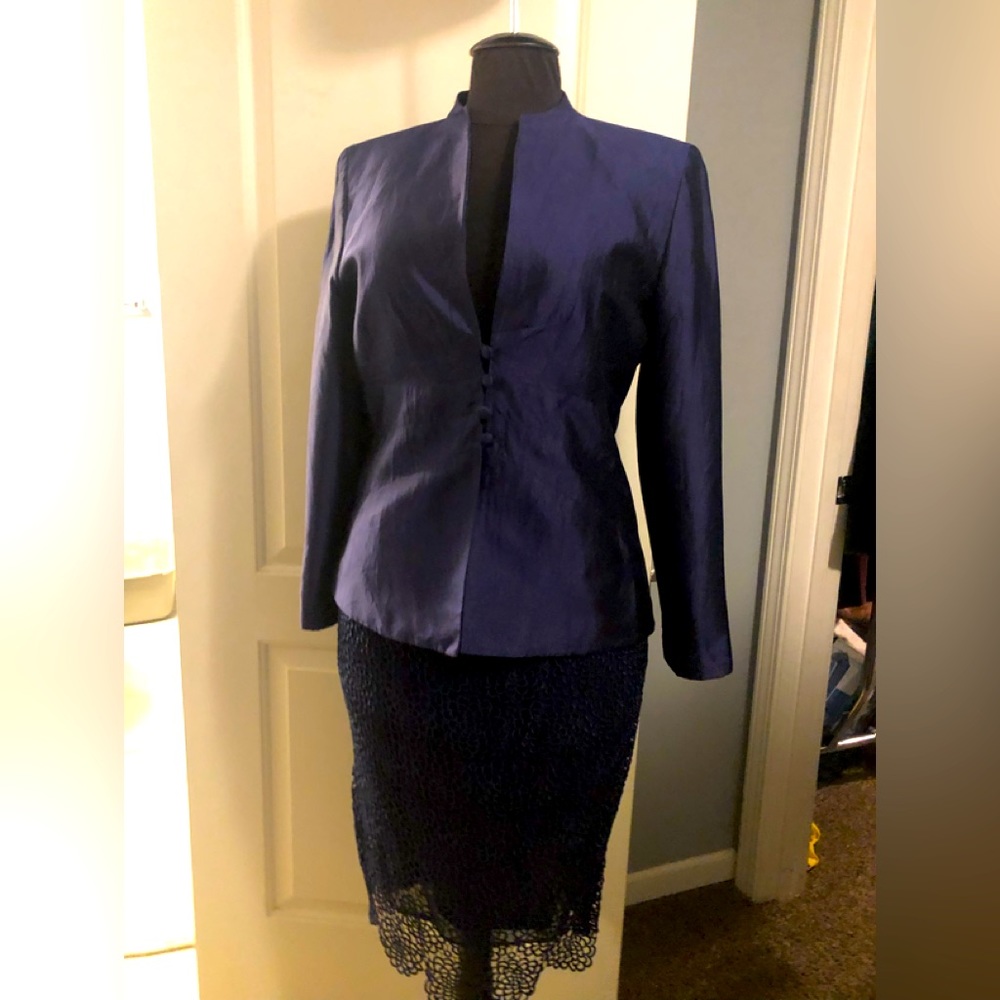 Designer Suit by Allen ABS, Sz 8, Blue, Blazer & Matching Lace Skirt, Lined!